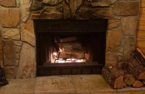 Eureka Springs Casa | Wild Plum Cabin No. 2
