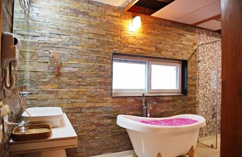 Village Hokra Complejo | Wild Rose Resort and Spa