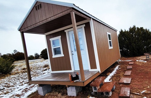Valle Cabina | Wild West Themed Private Cabin at the Off Grid B&B