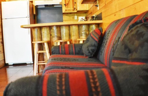 Octavia Cabina | Cabaña del desierto en el extremo norte del lago Broken Bow