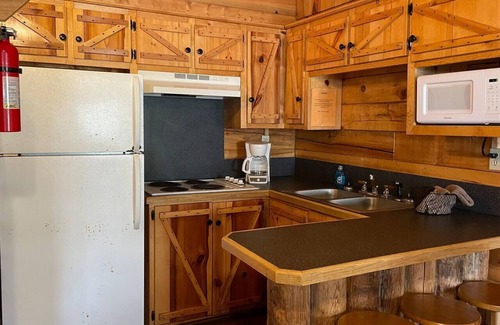 Octavia Cabina | Cabaña del desierto en el extremo norte del lago Broken Bow