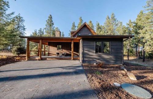 Eureka Casa | Wilderness Club Cabin - Sleeps 7