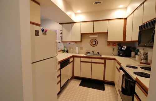 Ellicottville Condominio | Wildflower 159 2 Bedroom Home by RedAwning
