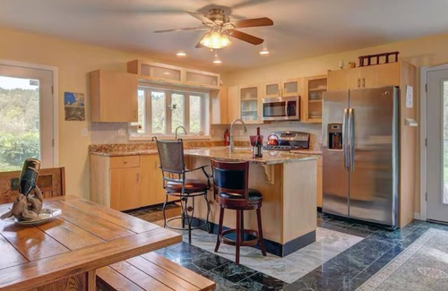 Lanesborough Casa | Wildlife Lakeside Cottage beautiful views, amazing wildlife, great location