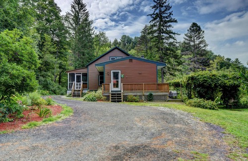 Lanesborough Casa | Wildlife Lakeside Cottage beautiful views, amazing wildlife, great location