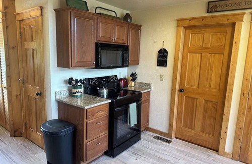 Wolf Laurel Cabina | Wildlife Ridge-Views, Gameroom, Hot Tub 4300' Elev