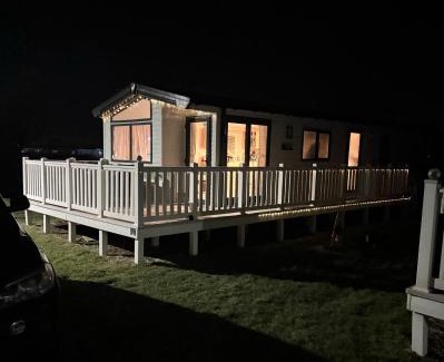 Camber Complejo | Willerby Castleton,Camber Sands- sleeps 6 Entertainment passes not included