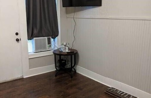 Vollintine-Evergreen Apartamento | Willett 1 Adorable Two bedroom
