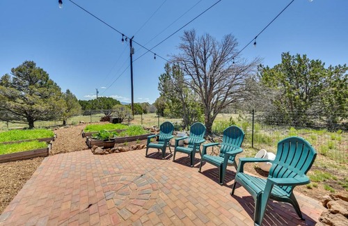 Williams Casa | Williams Retreat with Patio Oasis and Mountain Views
