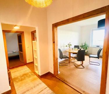 Zettemin Apartamento | "Willkommen im Zetthaus" Welcome! Witamy! Vitejte! - Familienfreundliche Ferienwohnungen in der Mecklenburger Seenplatte