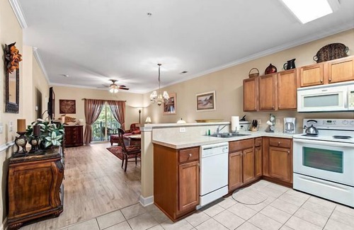 Longs Condominio | Willow Bend #922 - 2nd Floor Villa in Barefoot! Great Location!