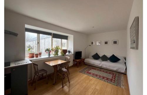 Thornhill Casa | Willow Cottage, Gilchristland Organic Farm