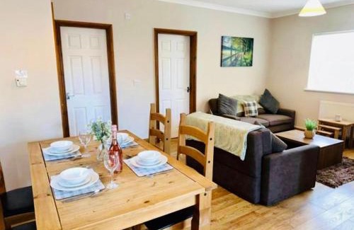 York Casa | Willow Cottage with Hot tub