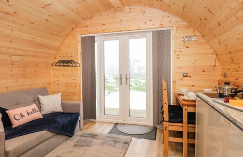 Newland Near Ulverston Cabaña | Willow