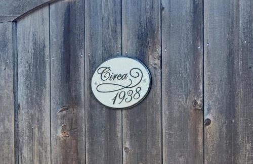 Willow Glen Casa | Willow Glen Private Studio - 1 Queen Bed and 1 Queen Inflatable