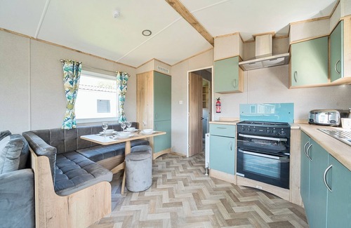 Great Houghton Cabaña | WILLOWBROOK HIDEAWAY - BILLING AQUADROME in Billing Aquadrome Holiday Park