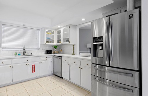 Fort Lauderdale Casa | Wilton Island - two master suites - Close to everything!