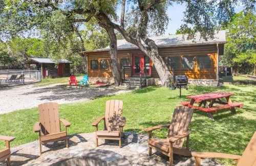 Wimberley Casa | Wimberley Log Cabins Resort and Suites- The Oak Lodge