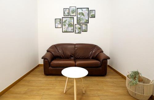 Alfarrobeira Apartamento | Windmill 2 Bed Apartment in Odiaxere