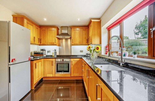 Chipping Norton Casa | Windrush - Large House with Stunning Rural Views