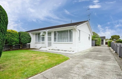 Invercargill Casa | Windsor Garden Escape Opposite the beautiful Queens Park