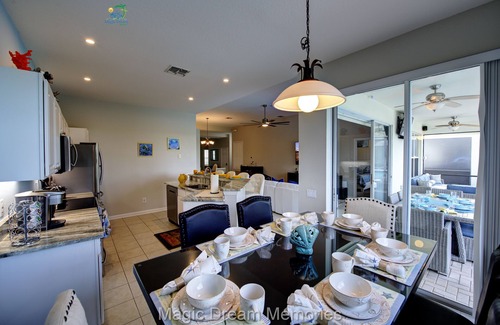 Windsor Hills Villa | Windsor Hills 2nd Premium 5/5 Lake View Home w / S. Frente a la piscina-2 millas de Disney