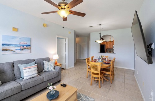 Windsor Palms Condominio | Windsor Palms Resort 3-Bedroom Vacation Condo - Includes Resort Clubhouse Amenity Access!