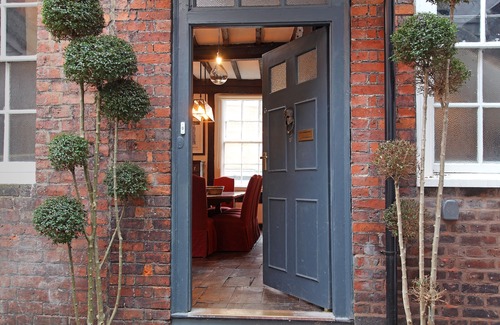 Shrewsbury Casa | ¡Nuevo para 2018! Windsor Place House - Una impresionante mansión Tudor.