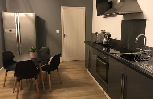 Hoylandswaine Casa | Windy Bank Hall - Holiday Home