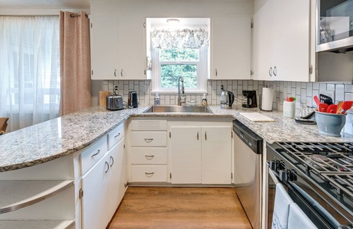 College Place Casa | Wine Country Charmer: 4 Mi to Dtwn Walla Walla!