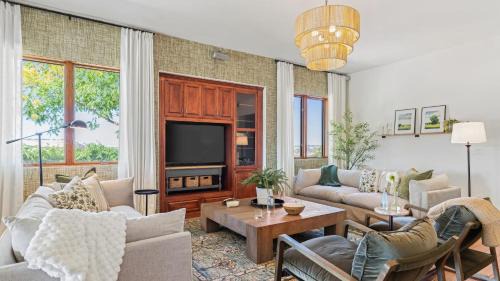 Paso Robles Casa | Wine Country Escape w Views Wine Cellar Gym Caterina Dusi Vineyard by AvantStay