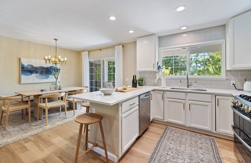 Calistoga Casa | Wine Country Retreat with Vineyard Views