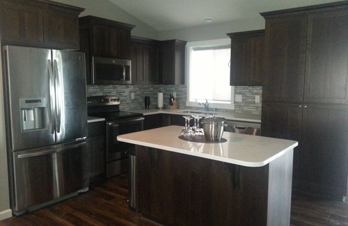 Benton City Casa | Degustación de vinos de esta casa ecológica con energía solar, con impresionantes vistas.