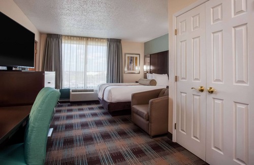 Airport North Hotel | Wingate by Wyndham - Orlando International Airport