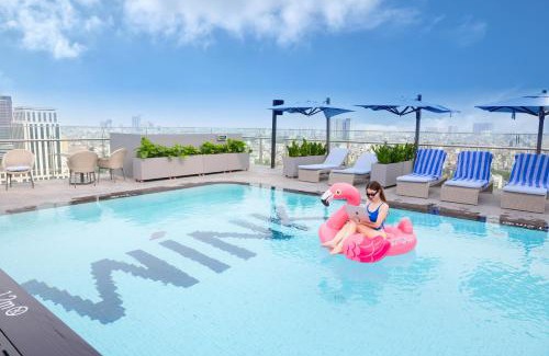 Hai Phong Hotel | Wink Hotel Hai Phong - 24hrs Stay & Rooftop Pool Bar