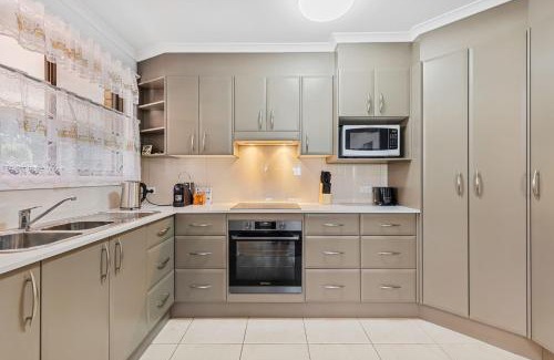 Tomakin Casa | Winnies on Sunpatch managed by Batemans Bay Accom