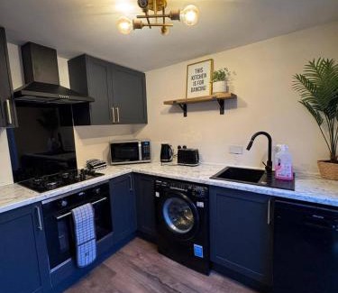 Winsford Casa | Winsford Woodford Cottage - Cozy Retreat