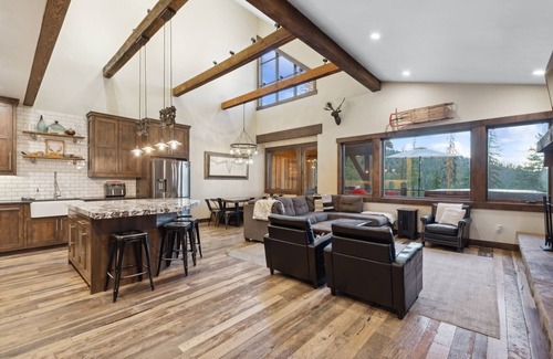 Whitefish Casa | Winter Availability! Big Mountain Ski-in Ski-out Townhome! Private Hot Tub!