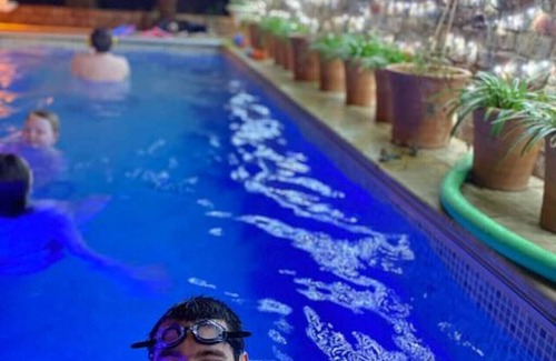 Huyton Casa | Winter Escape with heated pool