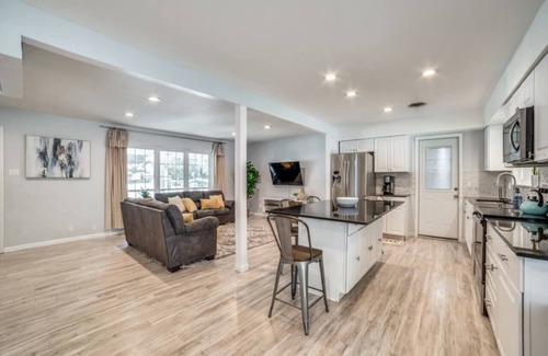 Shearer Hills - Ridgeview Casa | *Winter Special* Outdoor TV | Firepit ~ Safe Area!