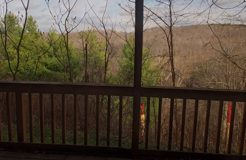 Ghent Condominio | Winterplace D106 Ski in Ski Out Condo First Floor