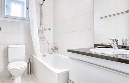 Wipkingen Apartamento | Wipkingen 3.5 Room w/ Storage & W/D, 2 mins to Mkt