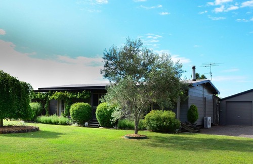 Nulkaba Cabaña | Wirral Grange Vineyard & Cottage