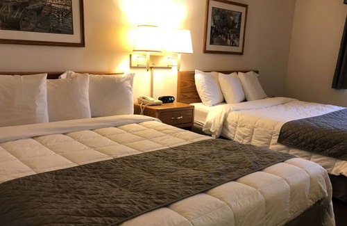 Thorp Casa | Wisconsin on Budget! 3 Affordable Units, Pet-friendly, Free Parking & Breakfast!