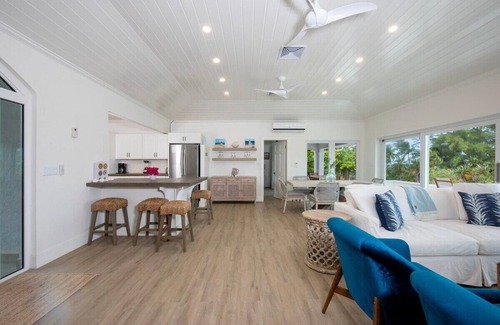 Double Bay Casa | Wish House - Private Remodeled Beach House on Double Bay Beach