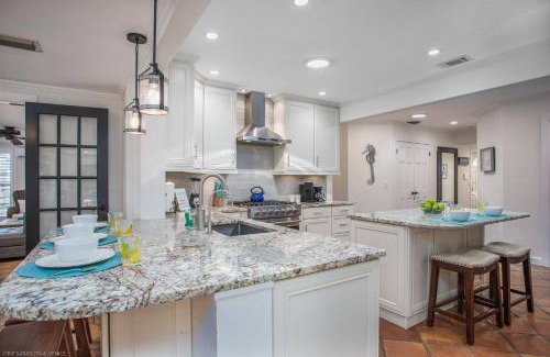 Coral Cove Casa | Wish Upon A Starfish Pool Home