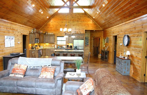 Hochatown Casa | "Wish You Were Here", Where Luxury & Location Meet - 5bd, 3ba