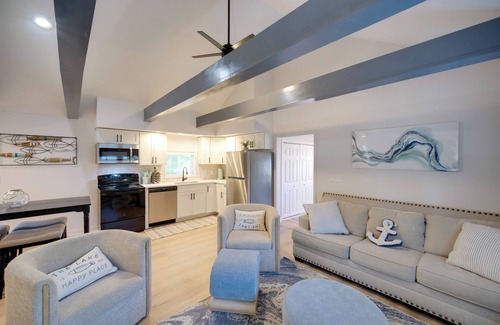 Erie Cabaña | 'wishin & Fishin' Walkable Erie Home By the Beach!