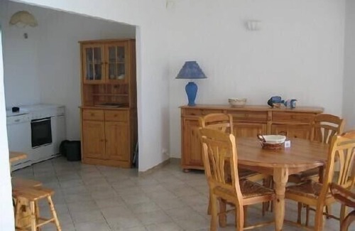 Olmeto Villa | Alojamiento de vacaciones en la tranquila zona residencial de acceso privado al mar