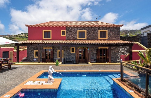 Lombada Velha Casa | With pool and barbecue - Villa Roque